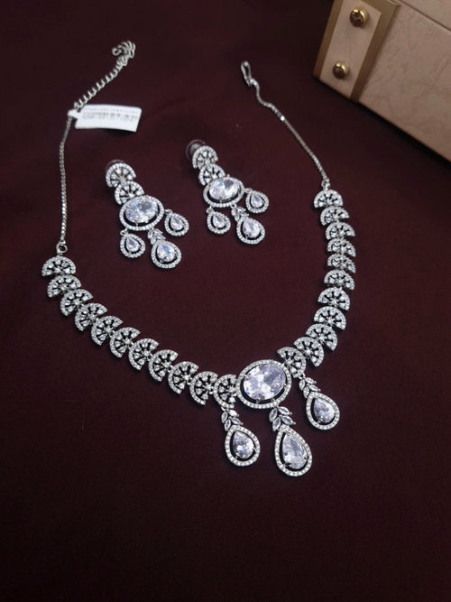 Aarohi Silver-Toned Zirconia Necklace Set
