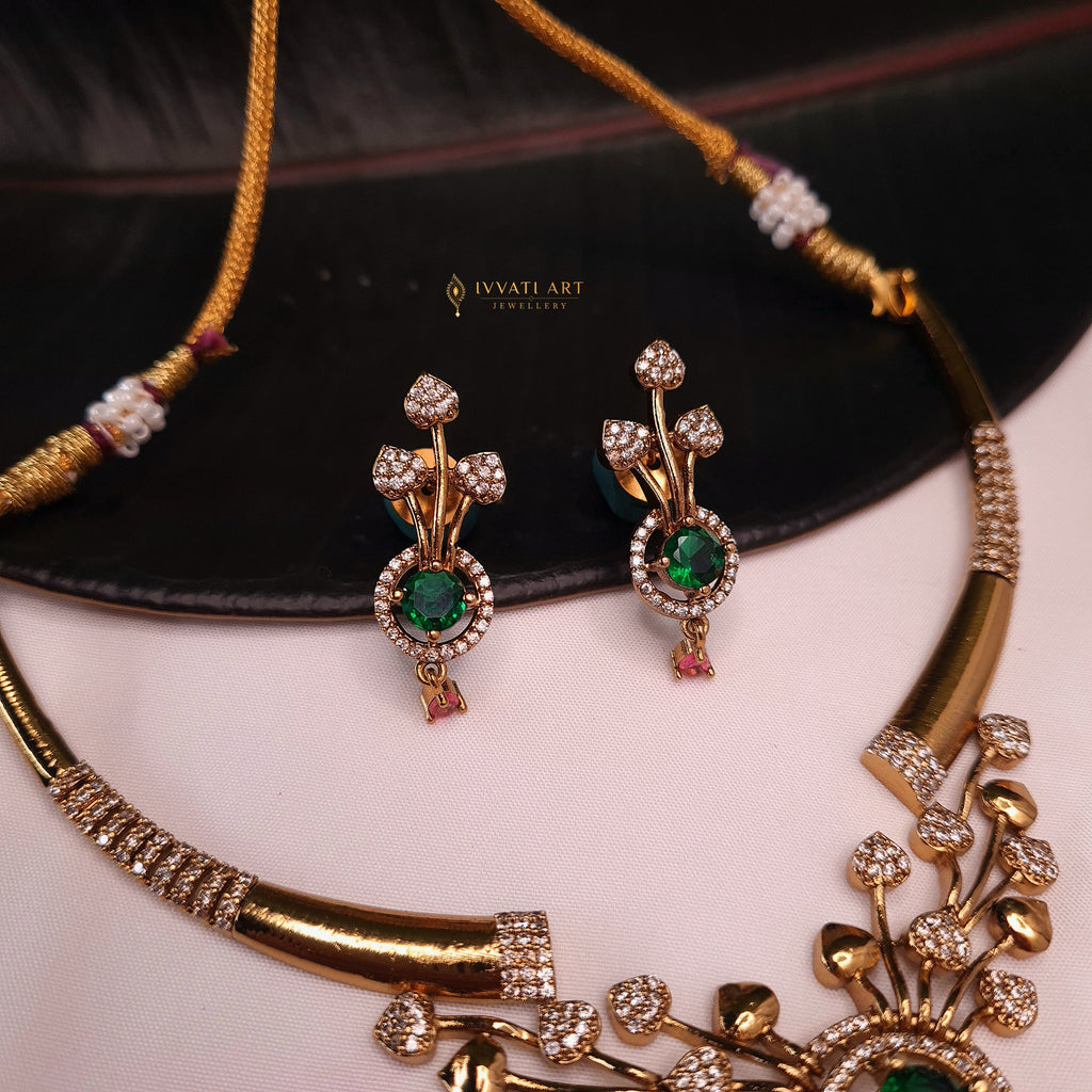 Traditional Hasli Necklace – Statement Choker Style