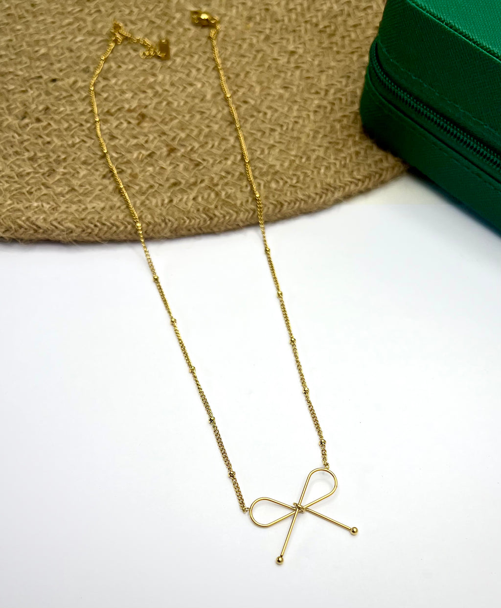 Infinity Pendant Necklace – 18K Gold-Plated Daily Wear Chain