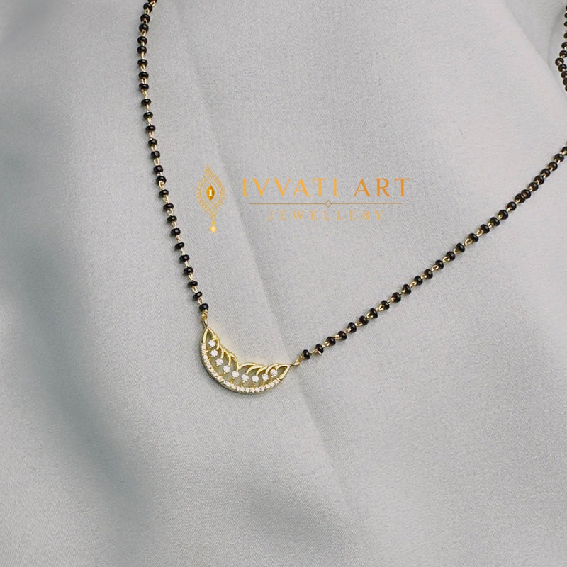 Crescent Mangalsutra for Women – Gold Daily Wear | Chandrika jewellery - Mangalsutra | Ivvati Art Jewellery