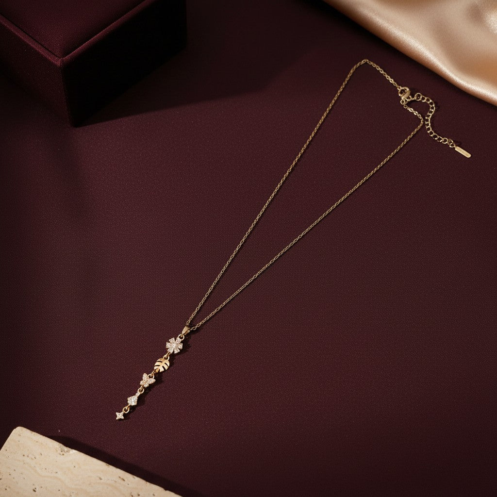 Floral bee pendant necklace for women | Ivvati demi-fine jewellery
