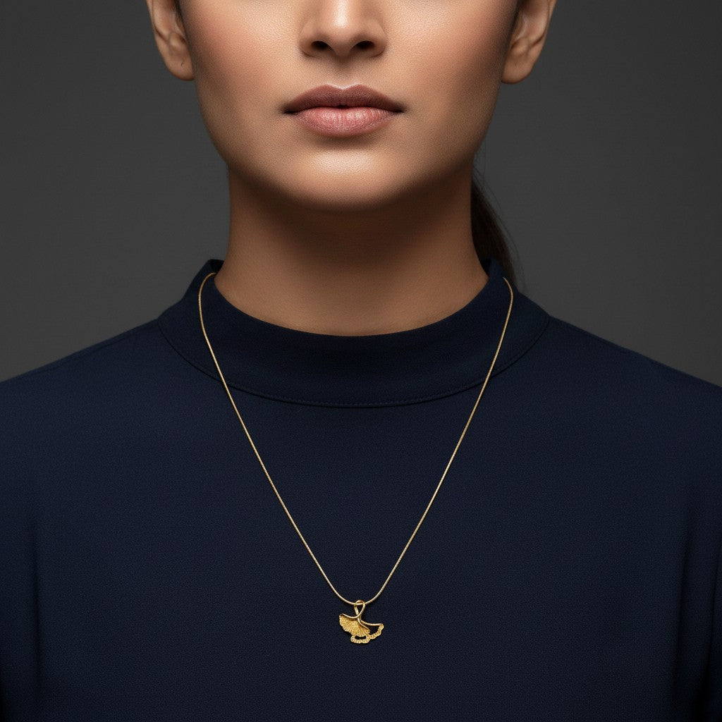 Ivvati Demi-Fine textured leaf pendant necklace for women