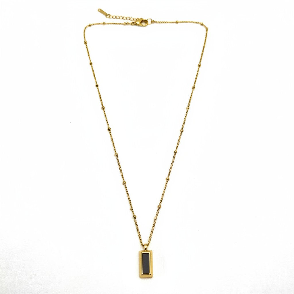 Long gold pendant necklace for women for everyday and office wear
