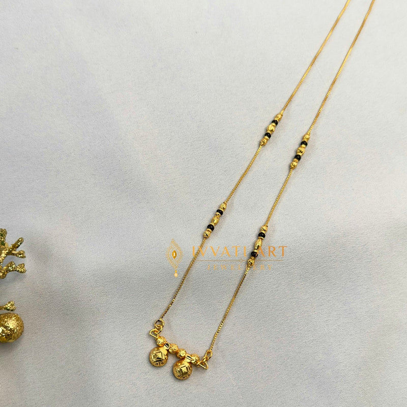 Minimal Copper Mangalsutra with Dual Bead Pendant – Ivvati Art Jewellery jewellery - Mangalsutra | Ivvati Art Jewellery